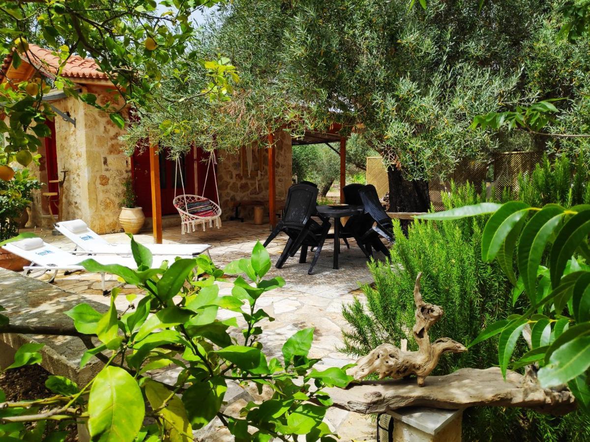 Dreamy Stone House Villa Pesádha Exterior photo