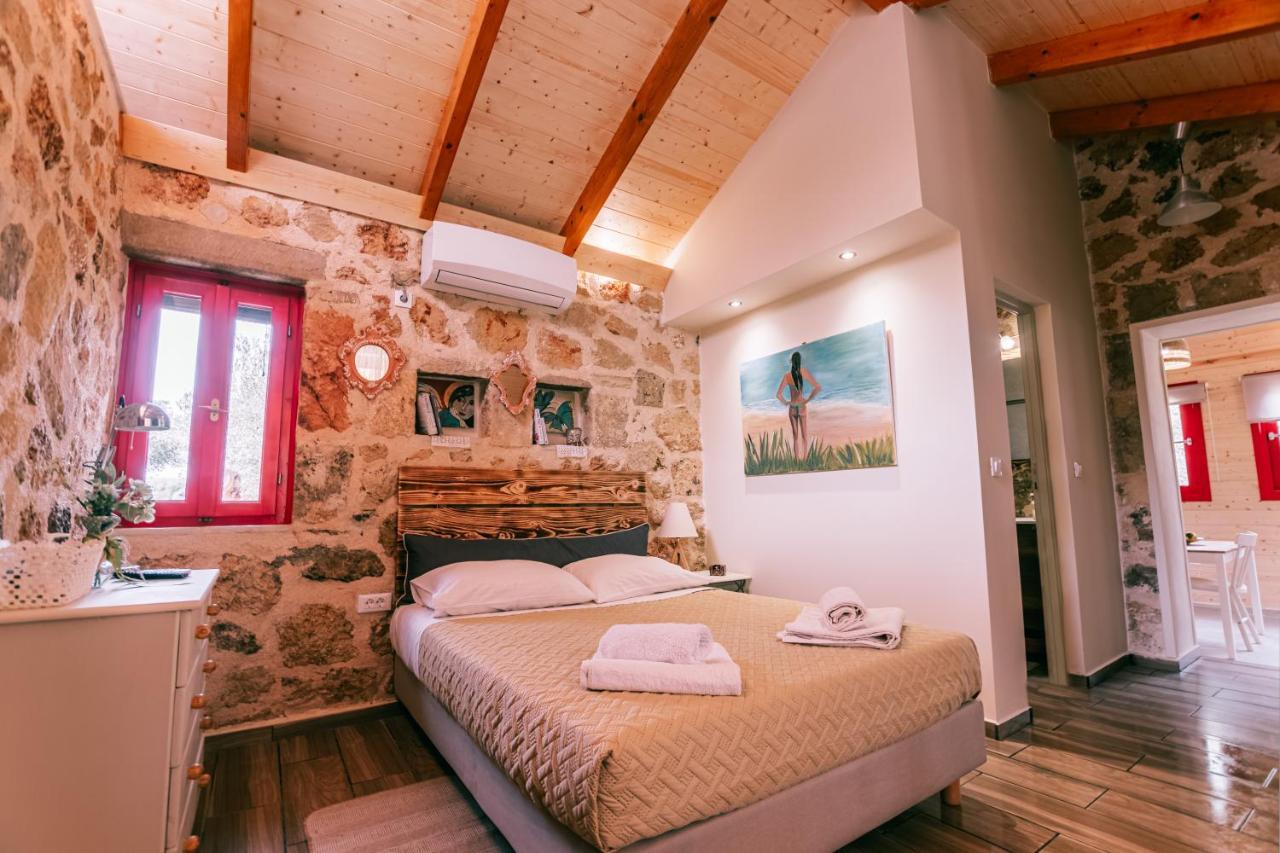 Dreamy Stone House Villa Pesádha Exterior photo
